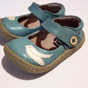 Livie and Luca size 5 shoes